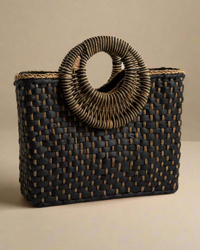 NATURFORM TASKE | Håndlavet Struktur & Tidløs Sommerstil