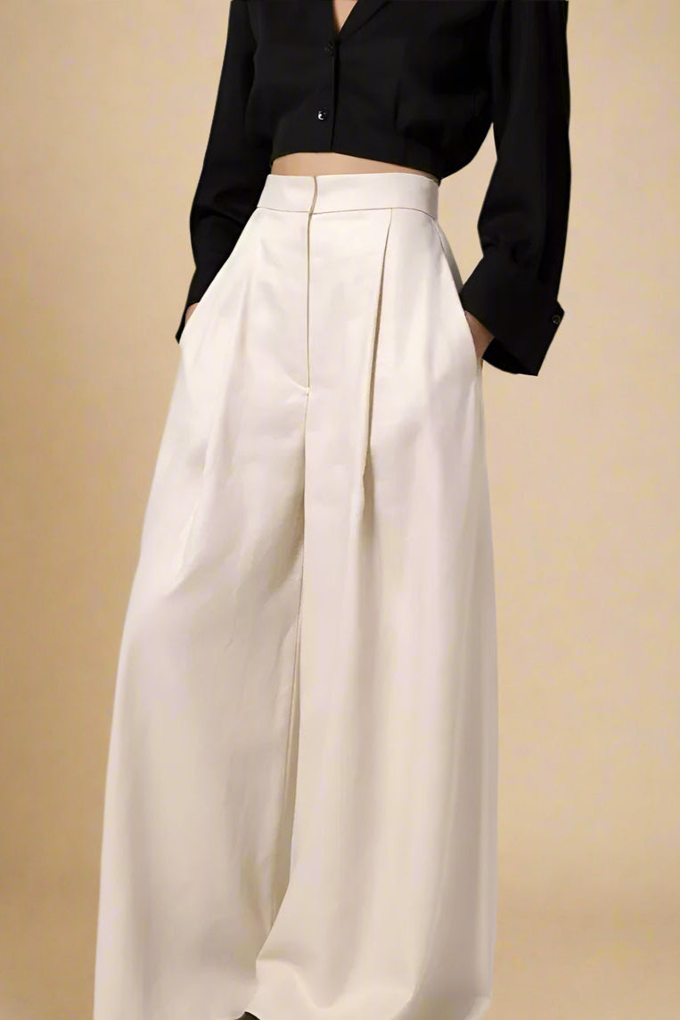 SOLVEIG BUKSER | Bred Silhuet & Underspillet Elegance